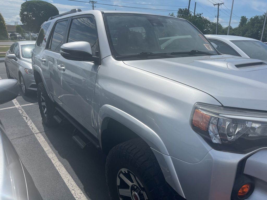 Thumbnail: 2021 Toyota 4Runner - 3