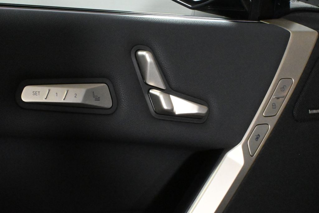 Thumbnail: 2025 BMW iX - 28