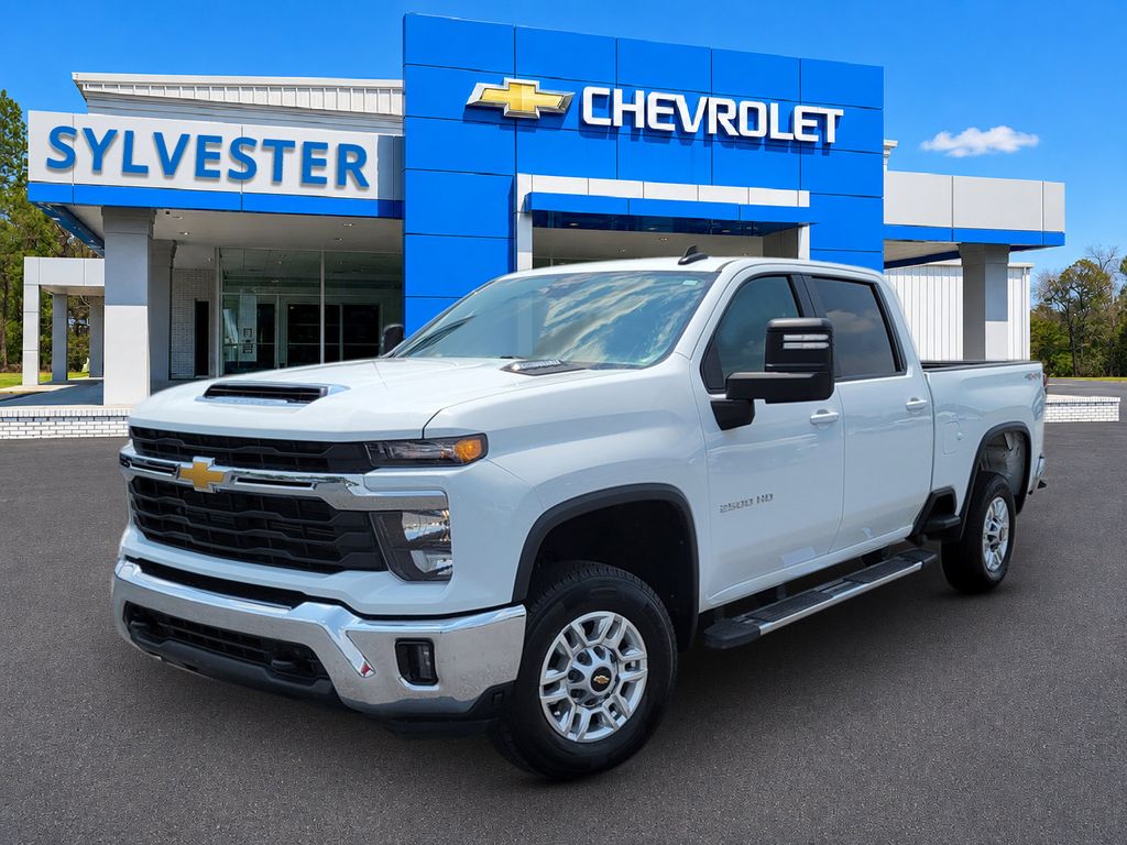 Summit White 2025 Chevrolet Silverado 2500HD Pickup Truck Four-Wheel Drive Automatic