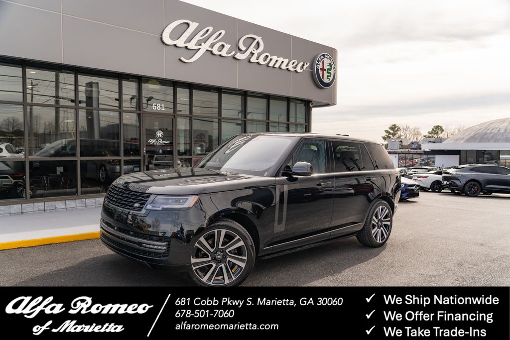 2023 Land Rover Range Rover SE photo