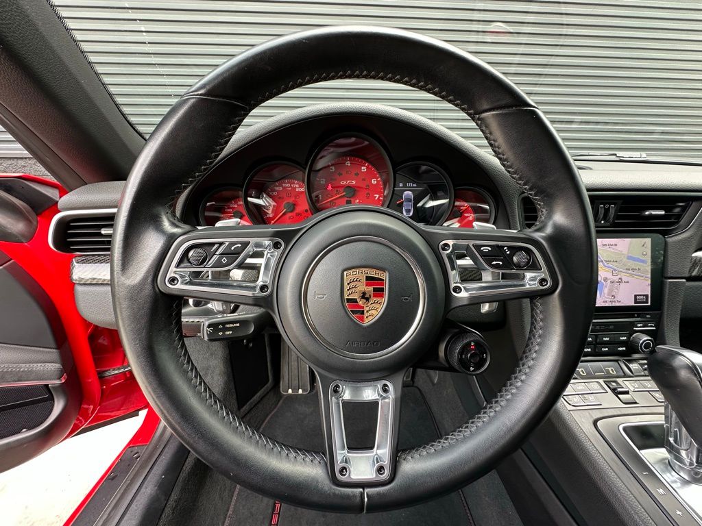 Thumbnail: 2018 Porsche 911 - 20