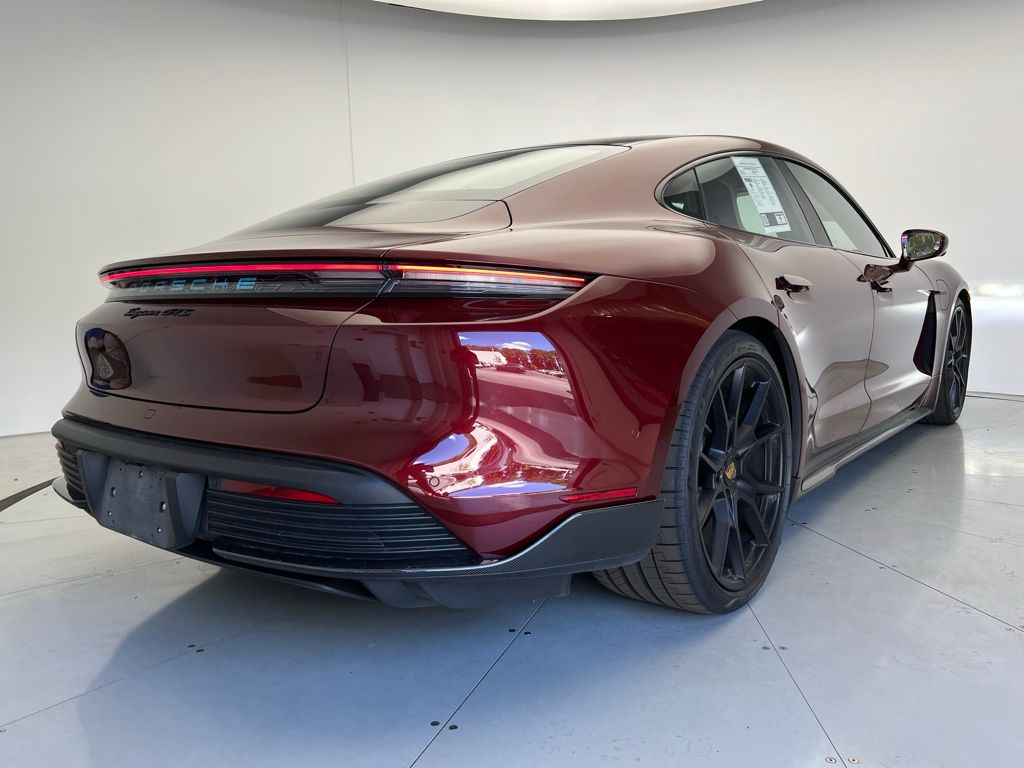 Thumbnail: 2022 Porsche Taycan - 23