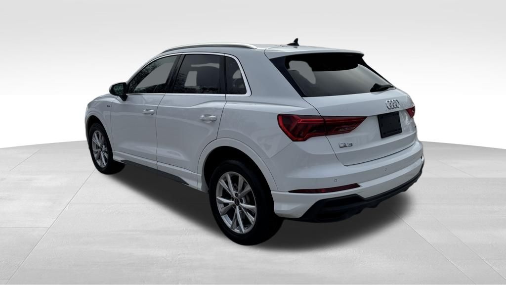 2024 Audi Q3 Premium 45 TFSI S line quattro Tiptronic