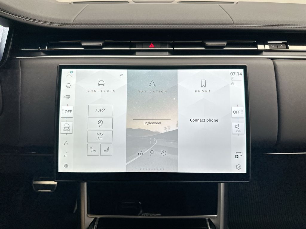 Thumbnail: 2026 Land Rover Range Rover - 13