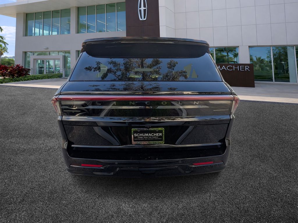new 2026 Lincoln Navigator L car, priced at $111,390