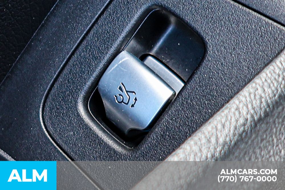 2024 Mercedes Benz 500 4MATIC photo 50