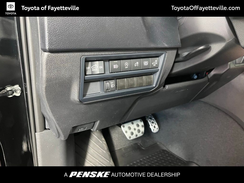 2025 Toyota Tundra SR5 17