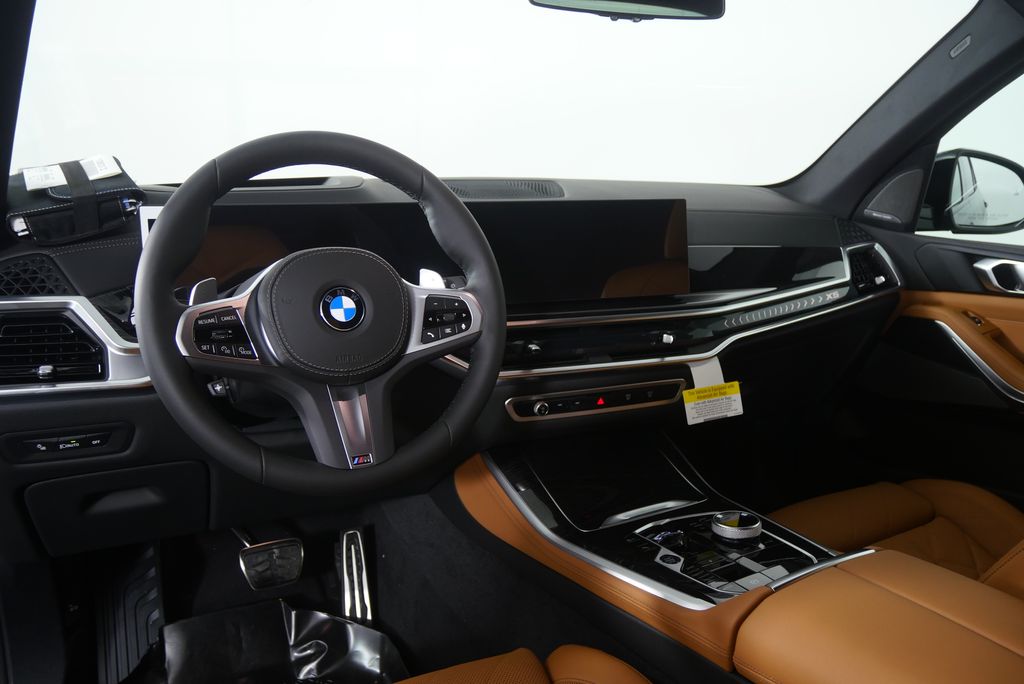 Thumbnail: 2026 BMW X5 - 17