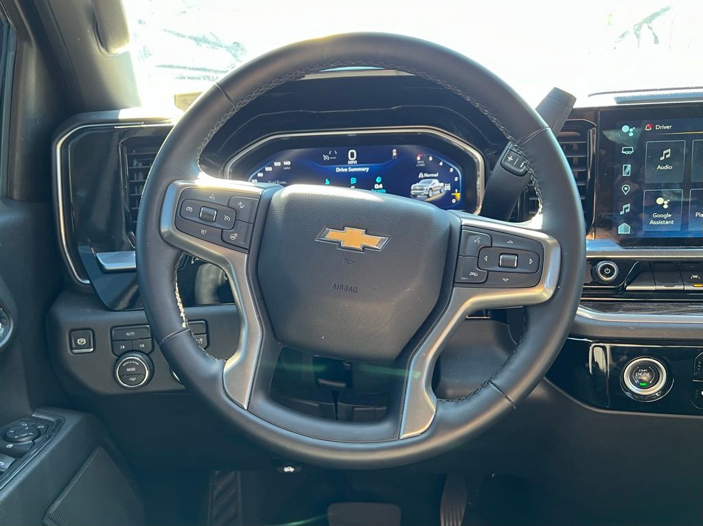 Thumbnail: 2024 Chevrolet Silverado 1500 - 16