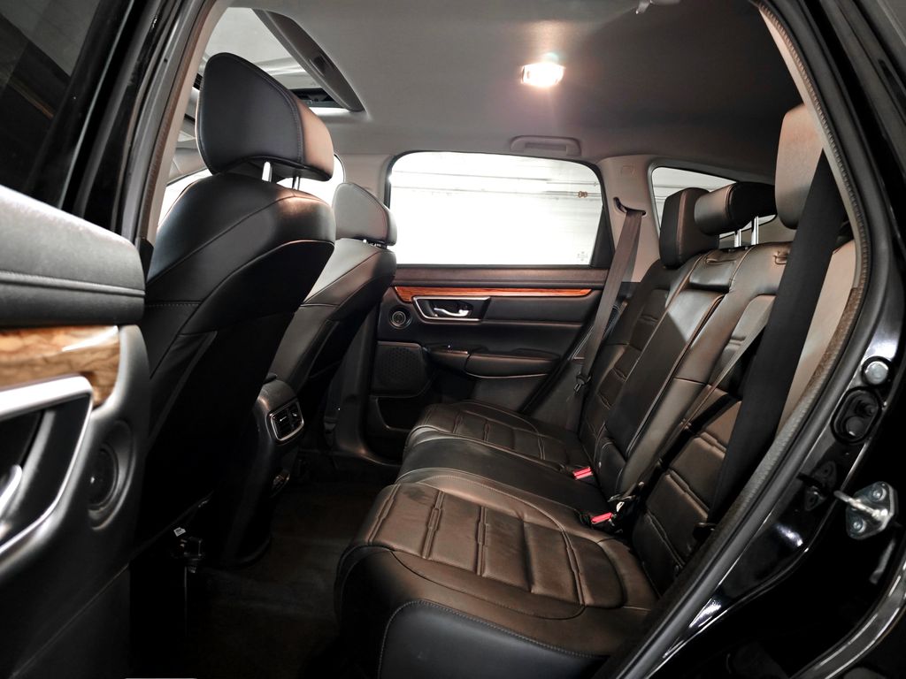 2020 Honda CR-V Hybrid Touring photo 21
