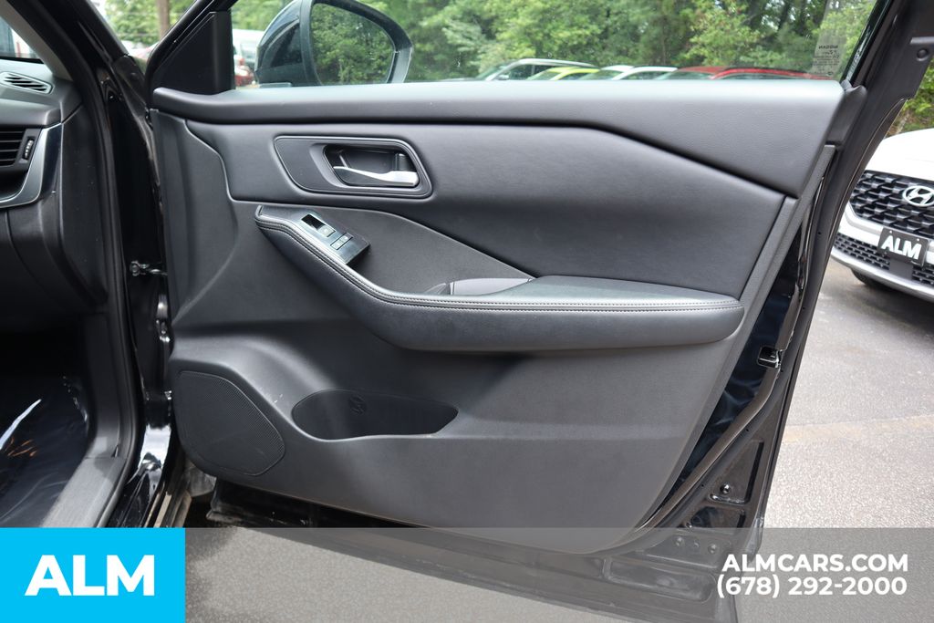 Used 2025 Black Nissan SV image 29