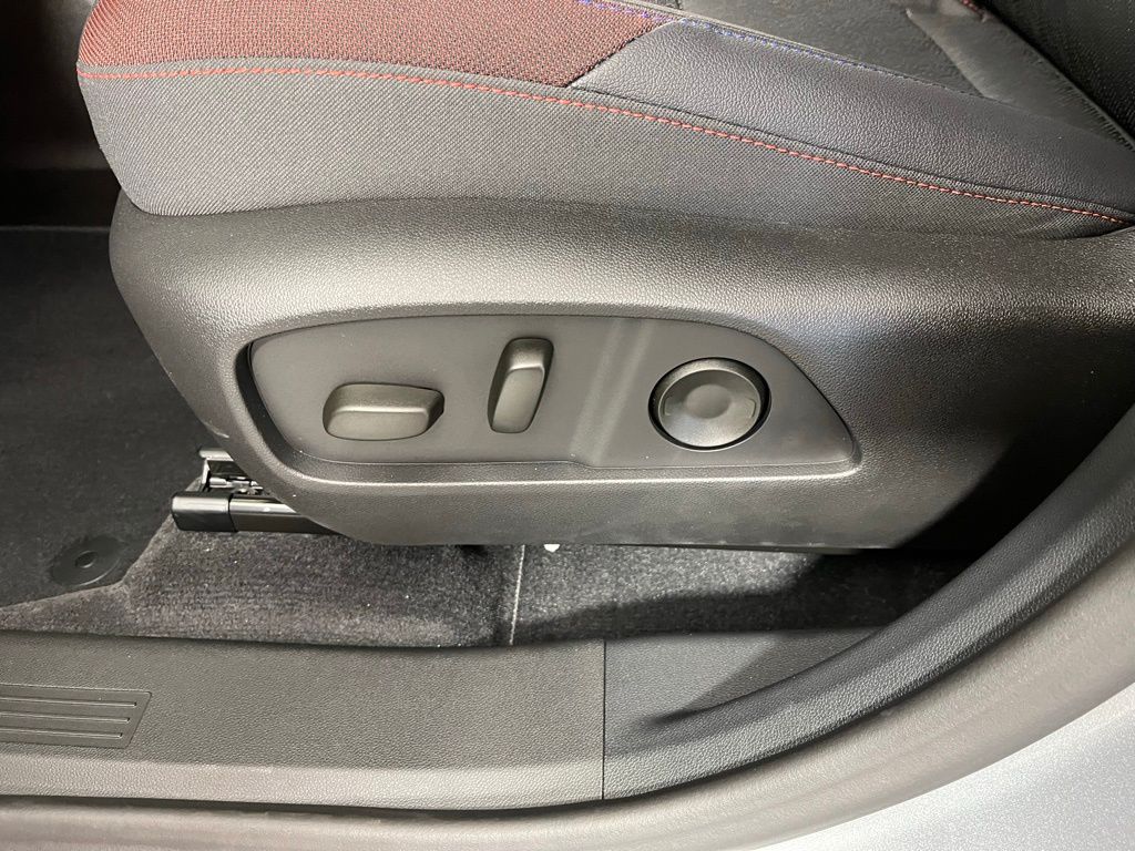 Thumbnail: 2026 Chevrolet Equinox - 25