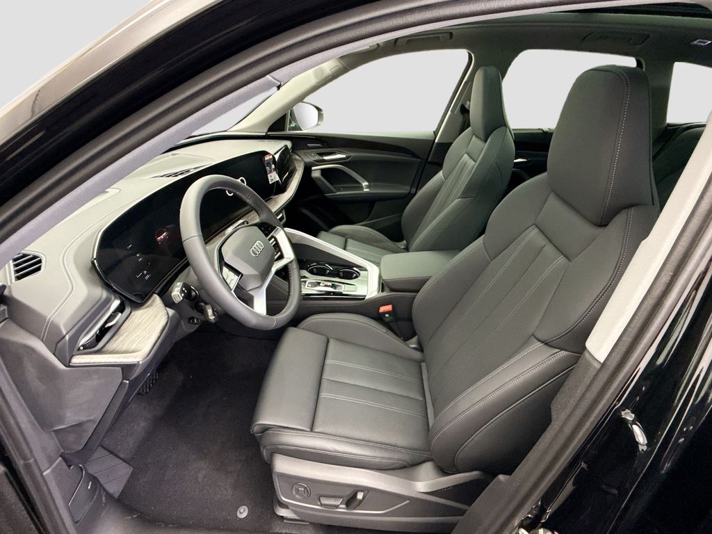 Thumbnail: 2025 Audi Q5 - 19