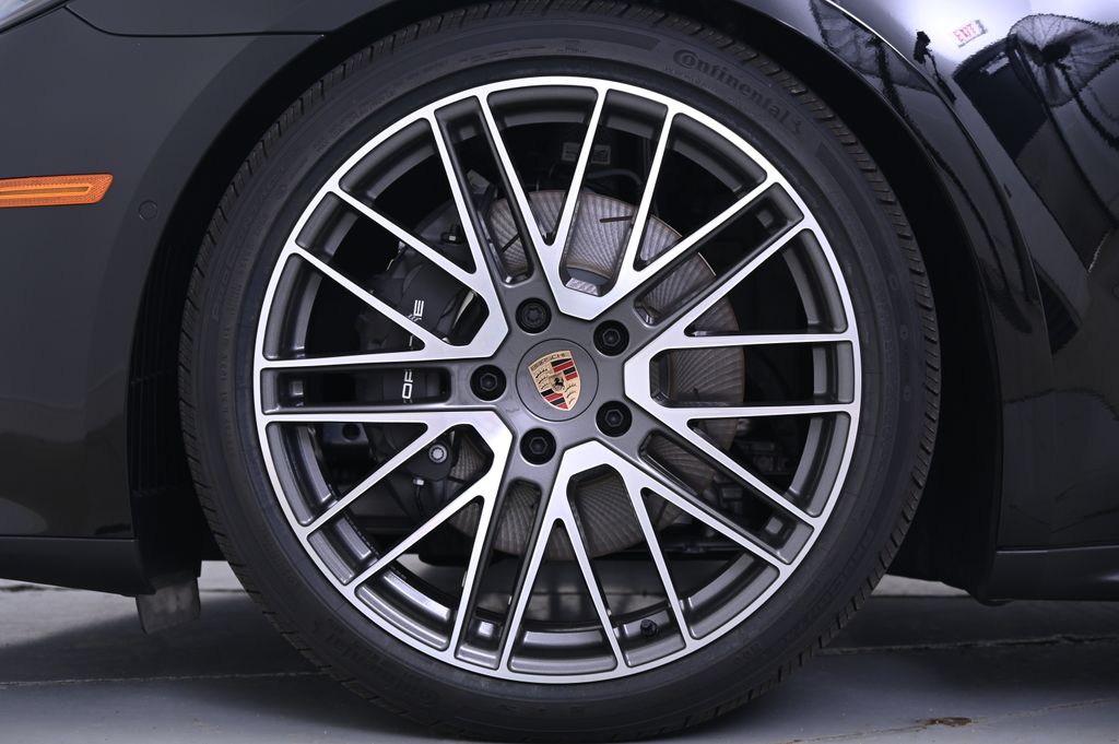 Thumbnail: 2025 Porsche Panamera - 11
