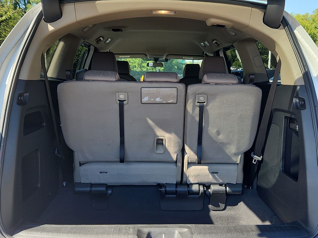 Thumbnail: 2020 Honda Odyssey - 29