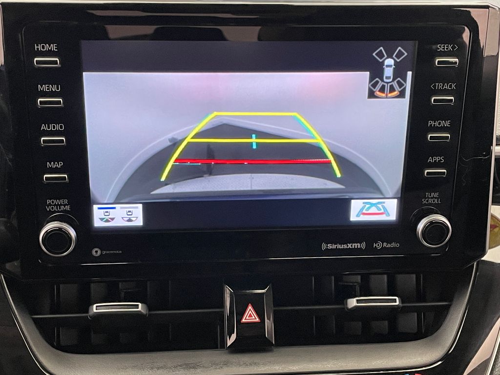 2022 Toyota Corolla Cross XLE 26