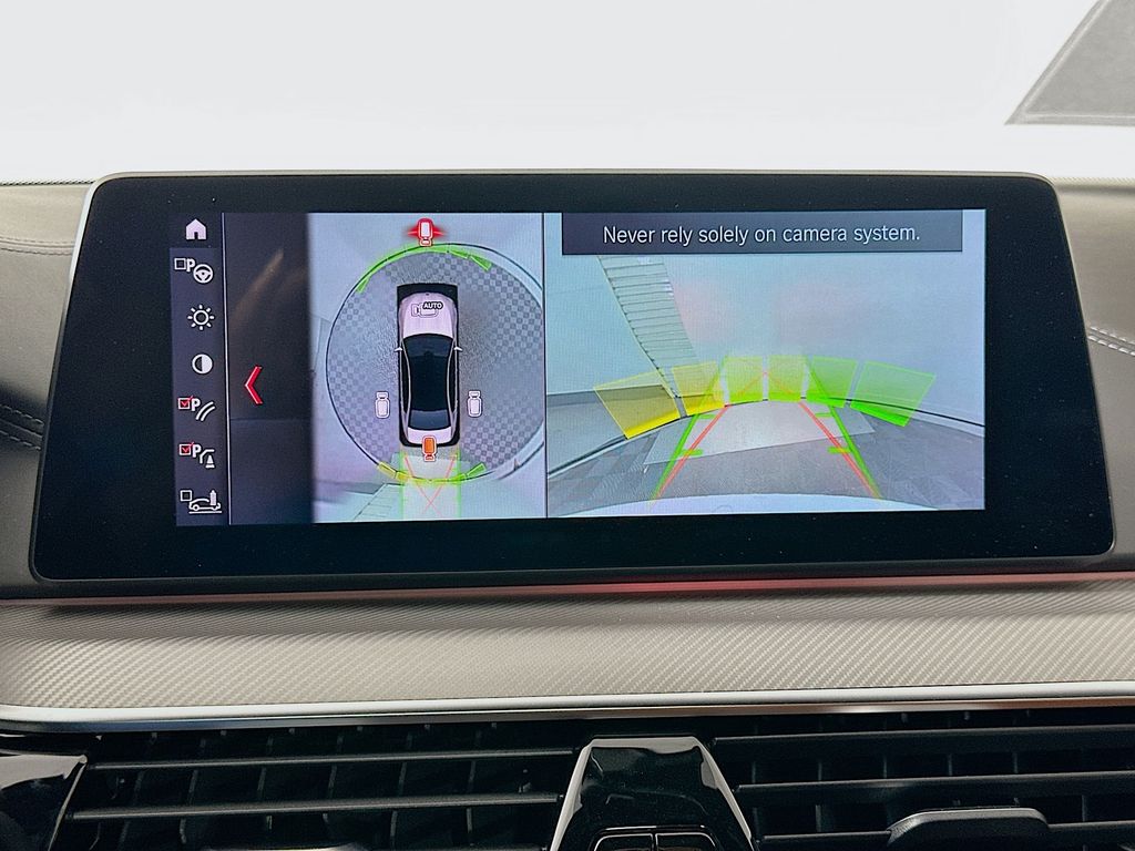 Thumbnail: 2019 BMW M5 - 14