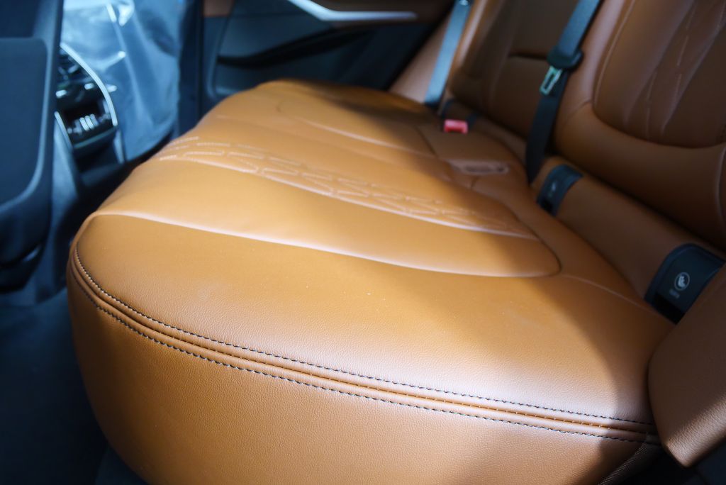 Thumbnail: 2026 BMW X5 - 15