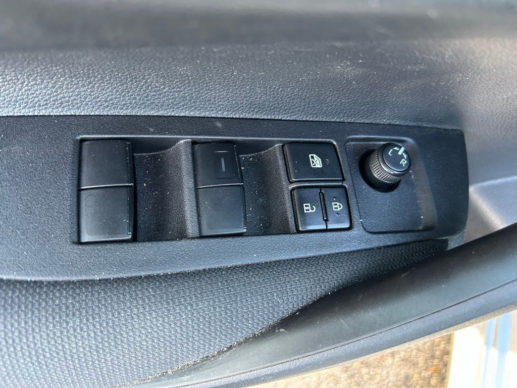 Thumbnail: 2025 Toyota Corolla - 16