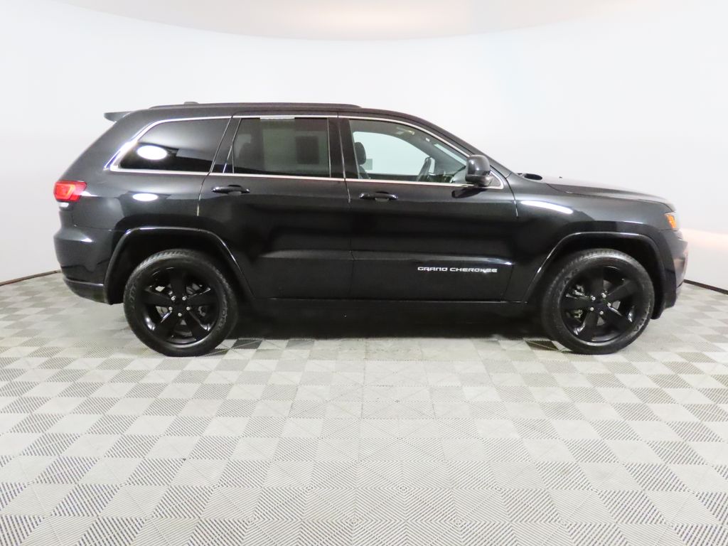 Thumbnail: 2015 Jeep Grand Cherokee - 6
