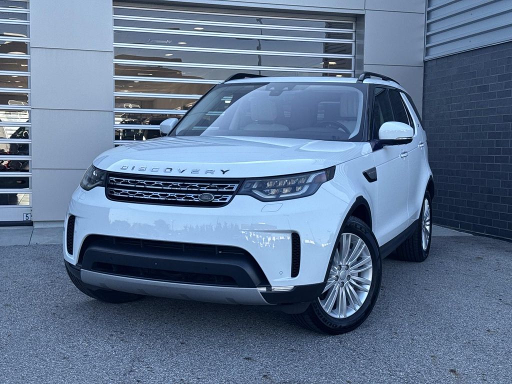 Fuji White 2018 Land Rover Discovery SUV / Crossover All-Wheel Drive 8-Speed Automatic