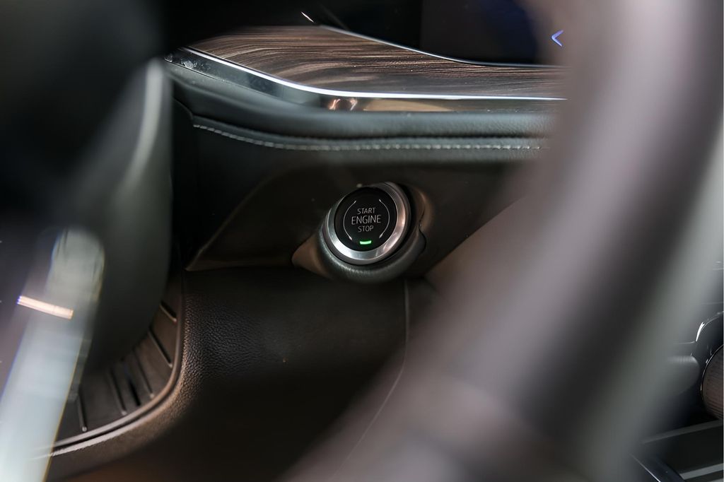 Used Car 2025 Chevrolet Suburban  Z71 For Sale Under $70,000 In Austin, Texas