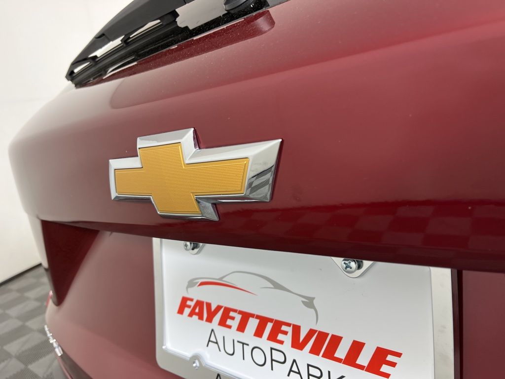 2024 Chevrolet Trax LT 10