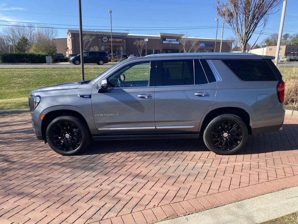 2021 GMC Yukon Denali 8