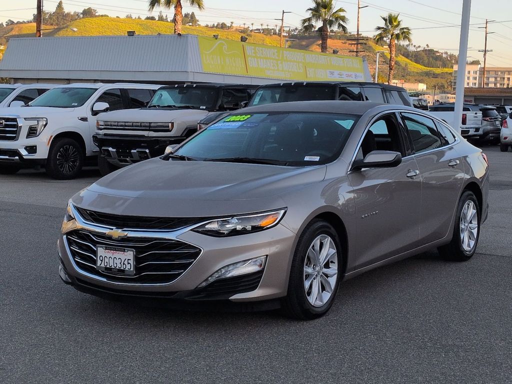 2023 Chevrolet Malibu LT with 1LT FWD