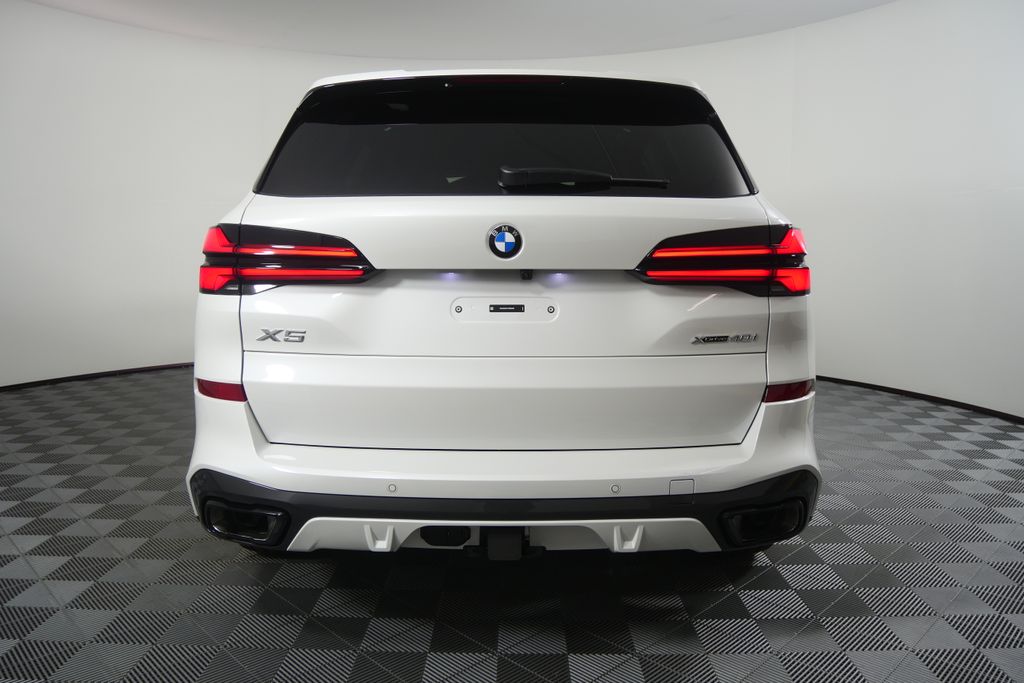 Thumbnail: 2026 BMW X5 - 4