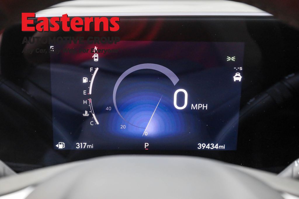 Used 2024 White Buick Sport Touring image 18