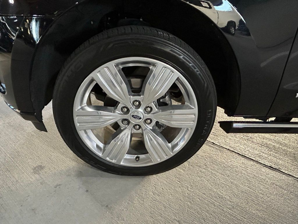 Used 2023 Agate Black Metallic Ford Platinum image 31