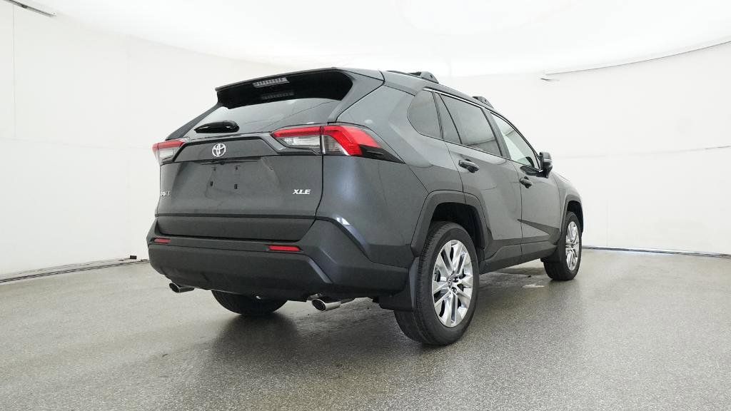 Thumbnail: 2025 Toyota RAV4 - 16
