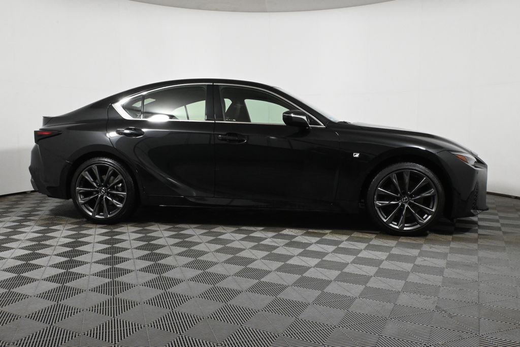 2023 Lexus IS 350 8