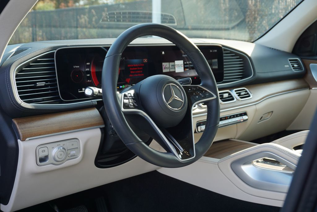 Thumbnail: 2024 Mercedes-Benz GLS - 10