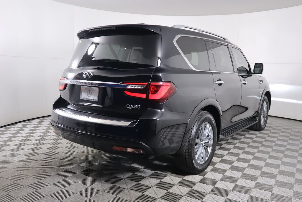 2019 INFINITI QX80 Luxe 5
