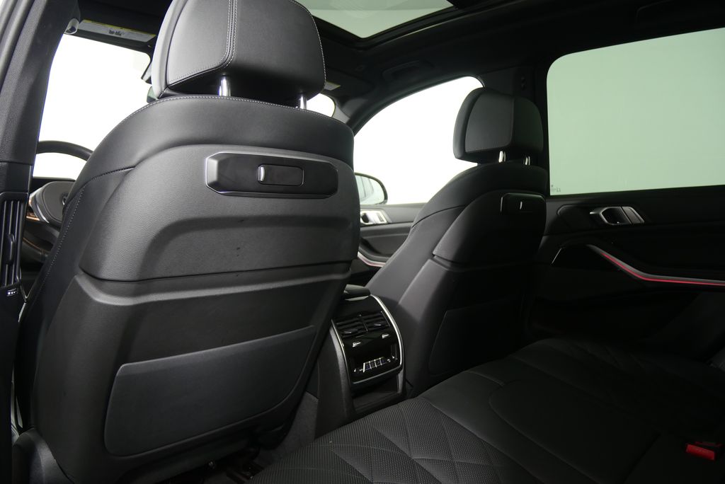 Thumbnail: 2025 BMW X5 - 18