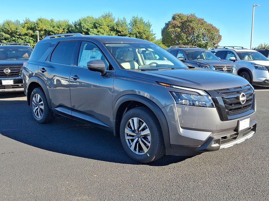 Thumbnail: 2025 Nissan Pathfinder - 3