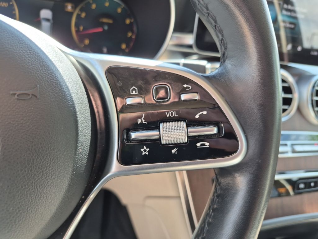 Used Car 2022 Mercedes-benz Glc  Glc 300 For Sale Under $35,000 In Austin, Texas