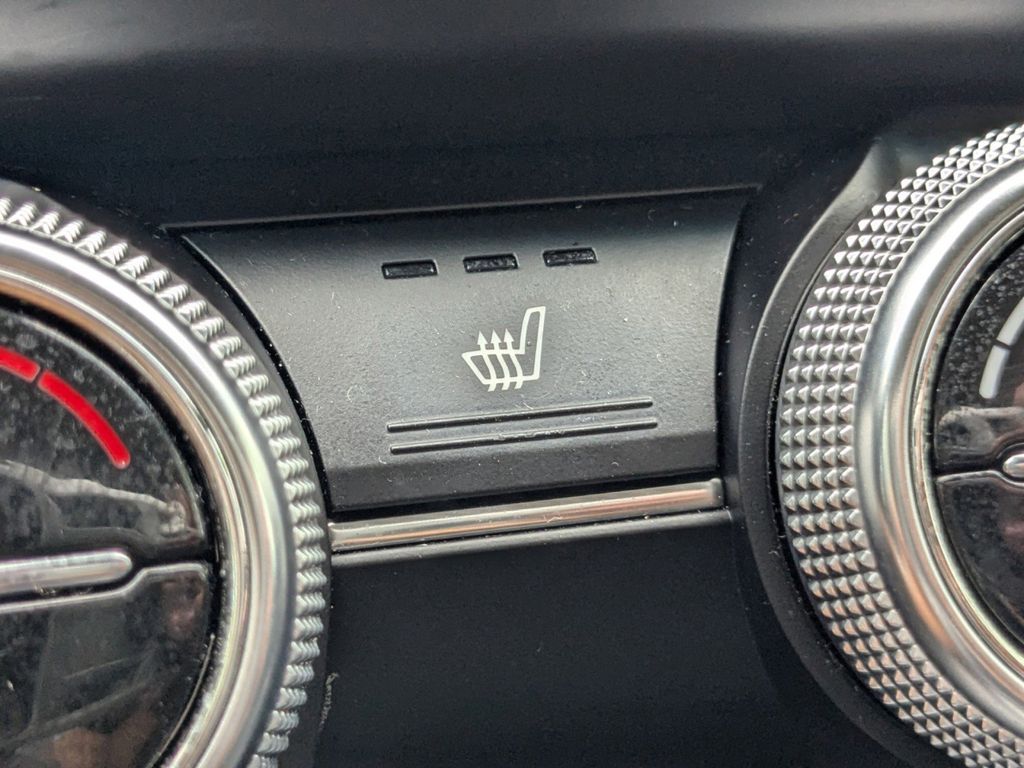 2020 Genesis G70 2.0T