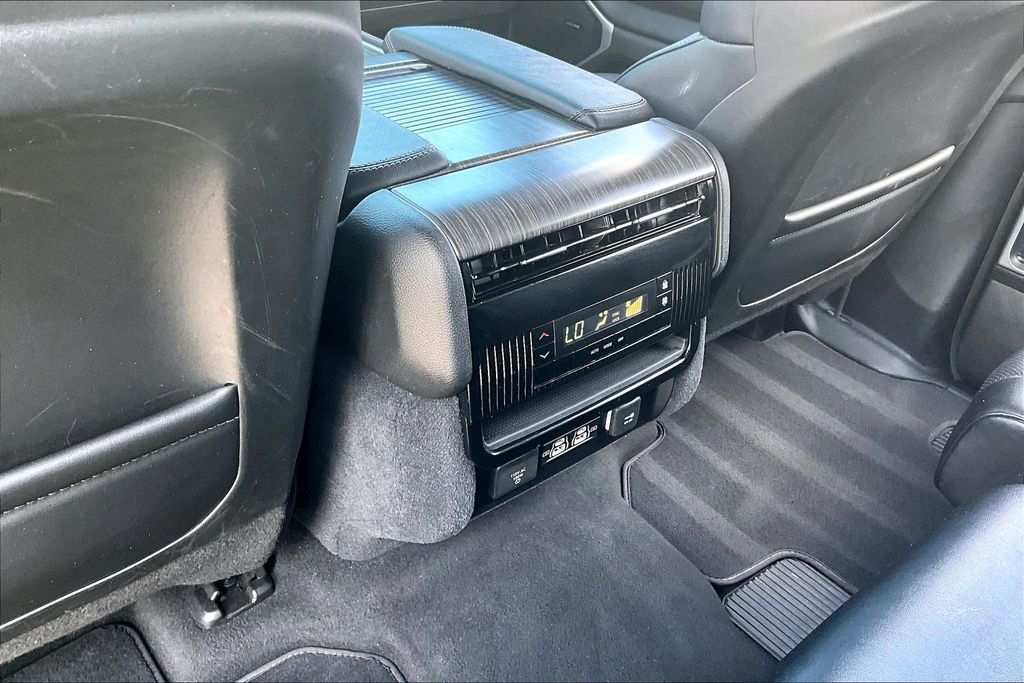 Used 2024 Jeep Wagoneer L SUV