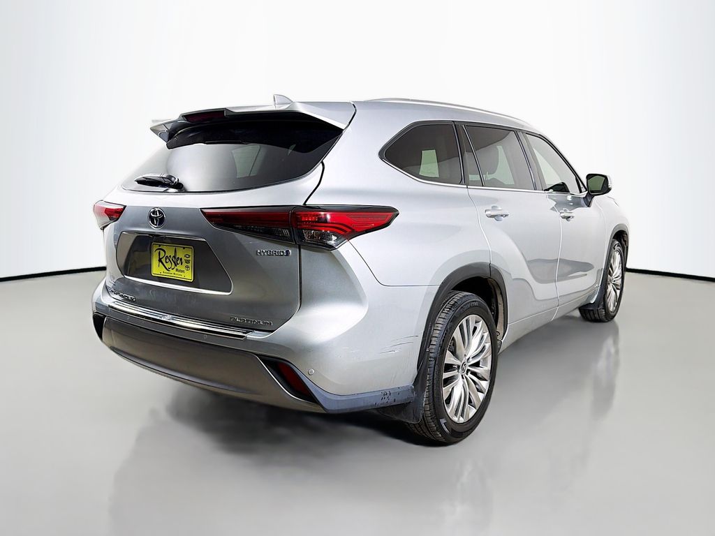 Used 2022 Toyota Highlander Hybrid SUV