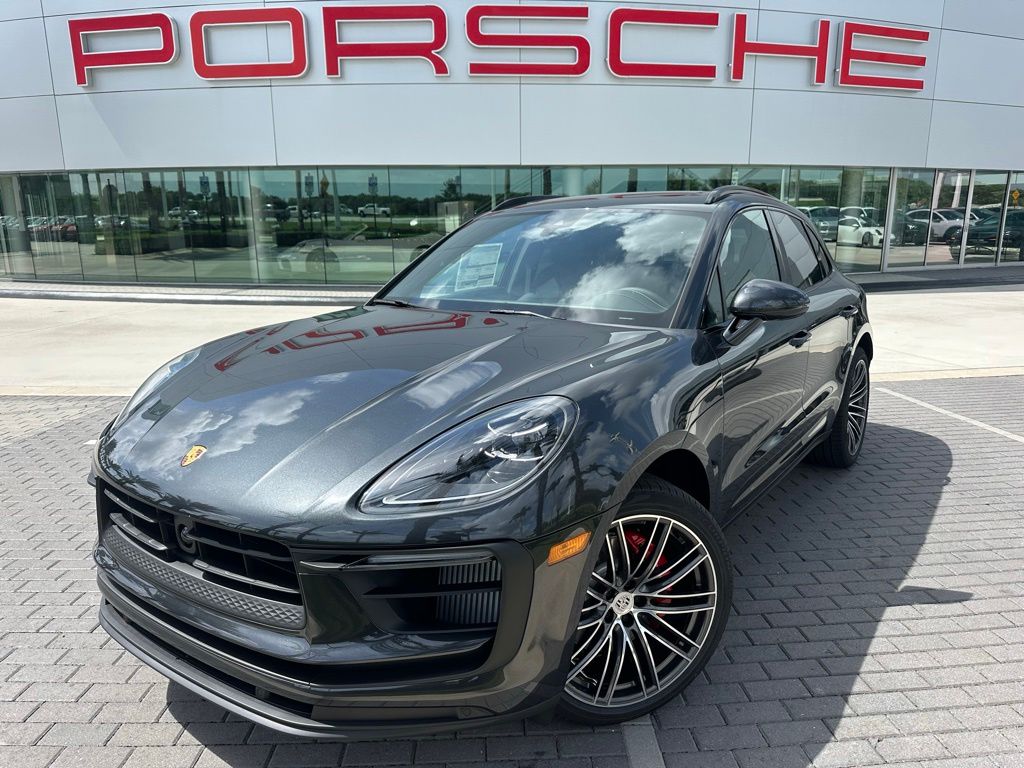 Thumbnail: 2026 Porsche Macan - 1