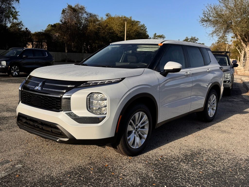 New 2026 Mitsubishi Outlander SUV