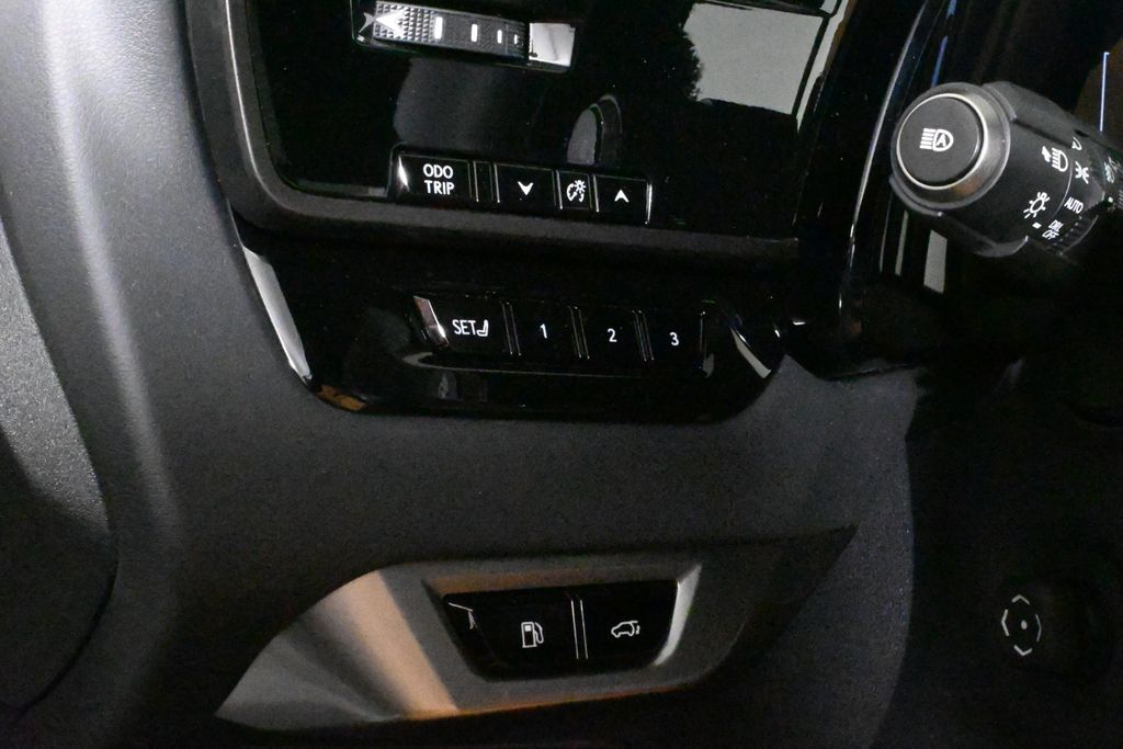 Thumbnail: 2025 Lexus RX - 26