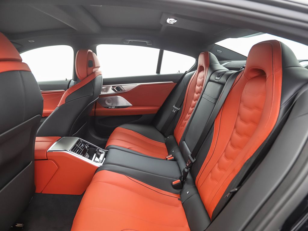 Thumbnail: 2026 BMW 8 Series - 22