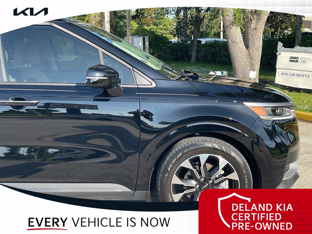 Used 2024 Kia Carnival Van