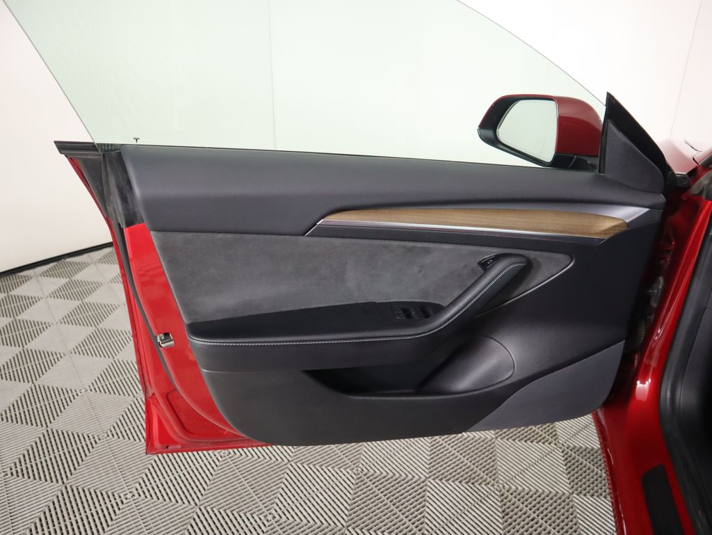 Thumbnail: 2021 Tesla Model 3 - 24