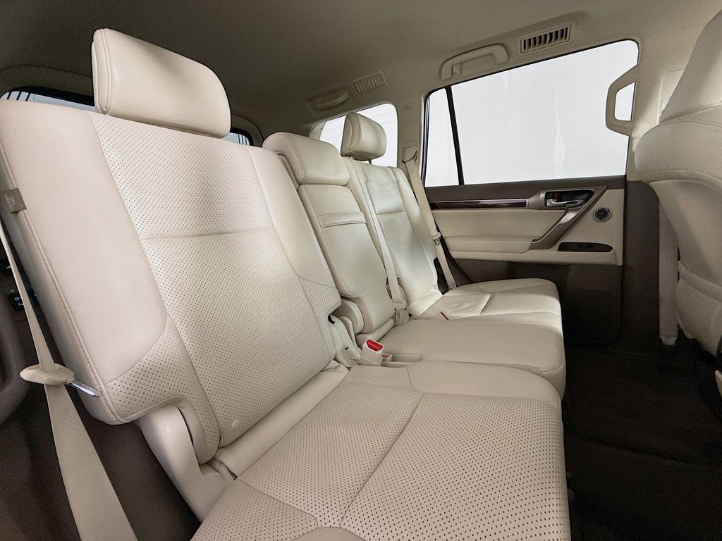 Thumbnail: 2015 Lexus GX - 28