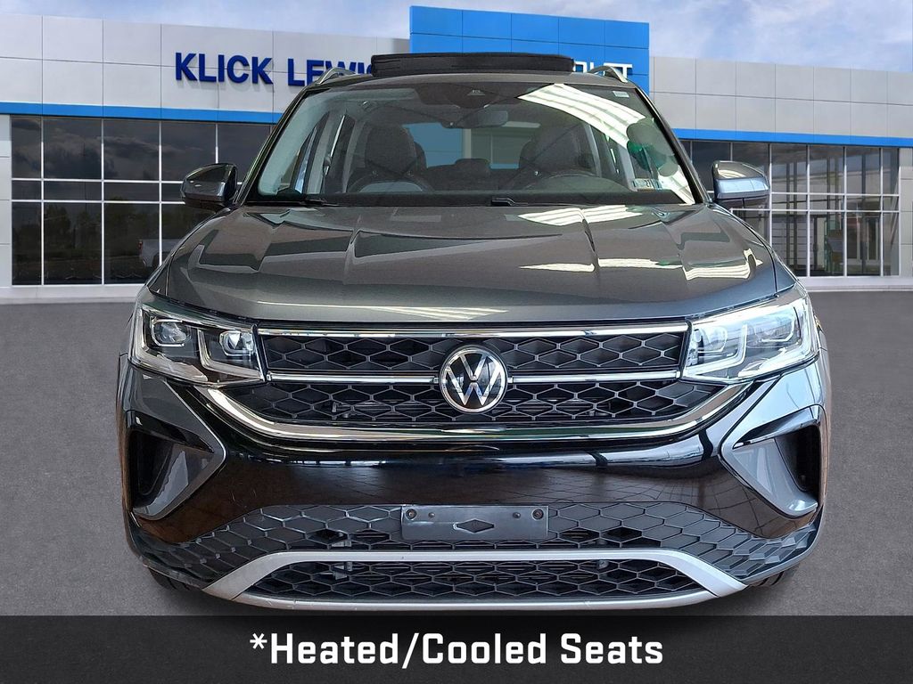 2022 Volkswagen Taos 1.5T SEL Gray at Subaru and VW of Moon Township